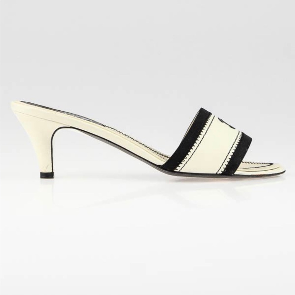 CHANEL White Leather Embroidered CC Slide Mules 39 - Picture 3 of 14